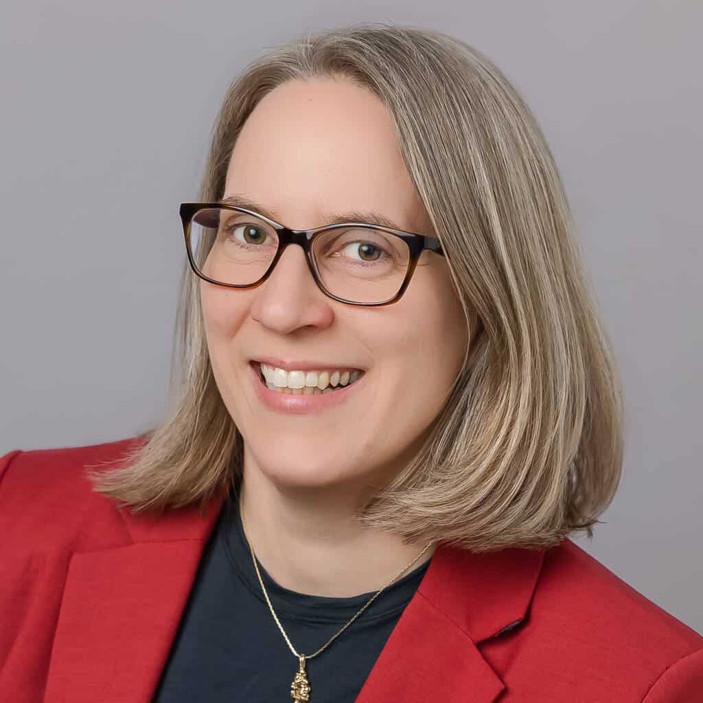 Alumnae Volunteer Spotlight: Linnea Louis Finney ’97