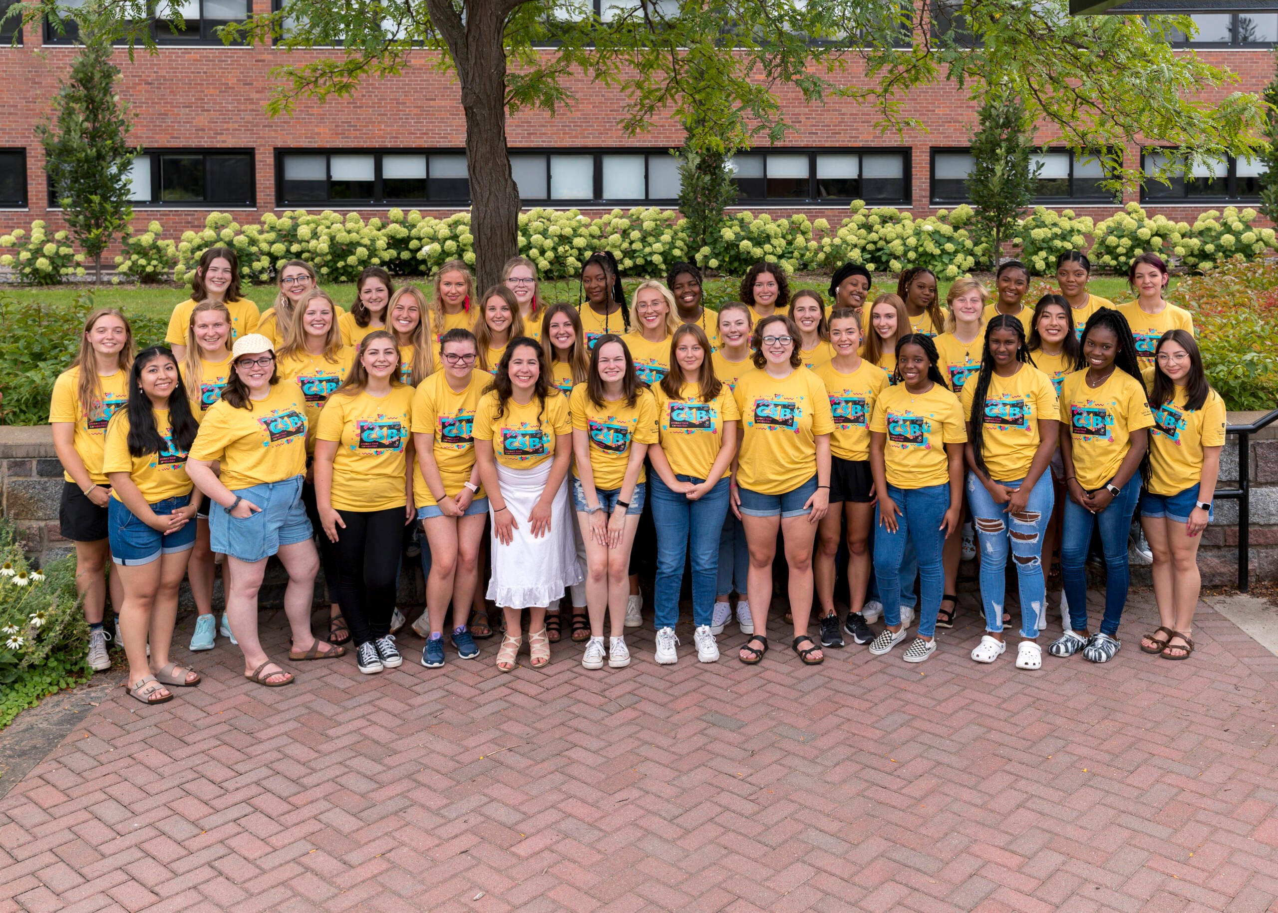 images/CSB Residential Life/2022-08-24 CSB Residential Life RA-CA Headshots and Groups 029.jpg