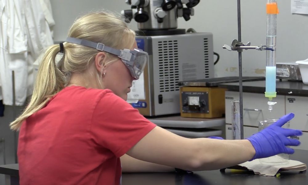 Senior CSB Student conducts lab tests