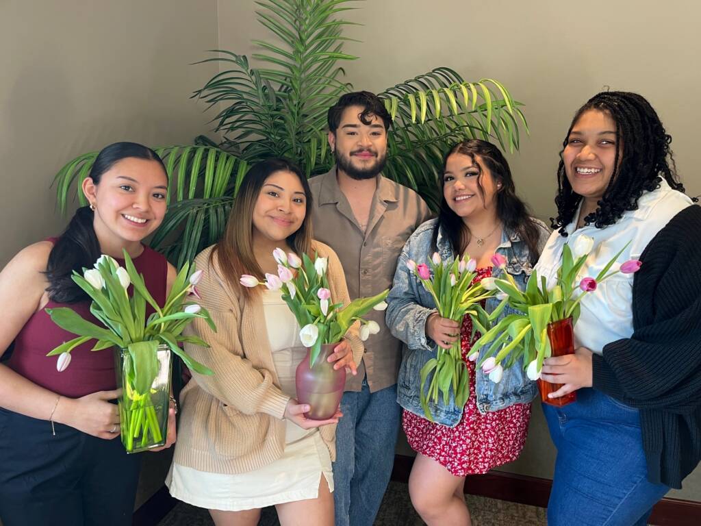 Mentorship program pairing students with teachers already in the field