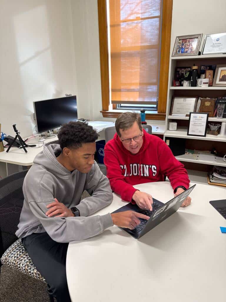 Heroux preparing CSB and SJU students for success in computer science field